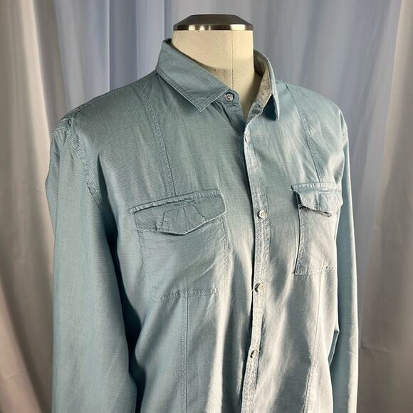 Calvin Klein Other - Calvin Klein Body Fit blue collared button down roll tab long sleeves shirt L
